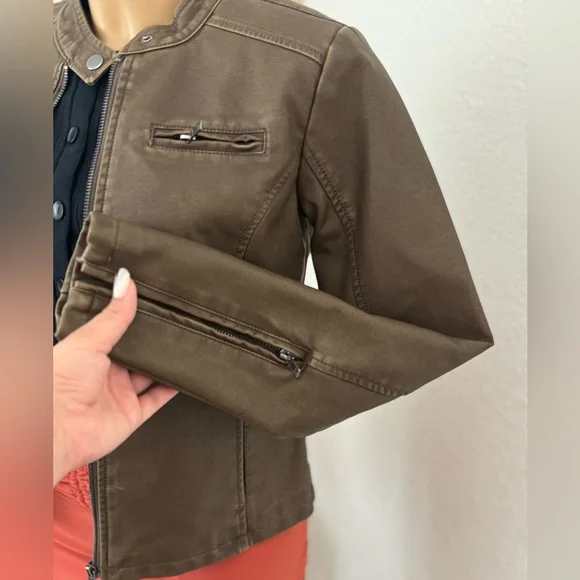 NWT Wild Fable Women's Zip-Up Winter Faux Leather Racing Jacket Brown - Picture 7 of 10